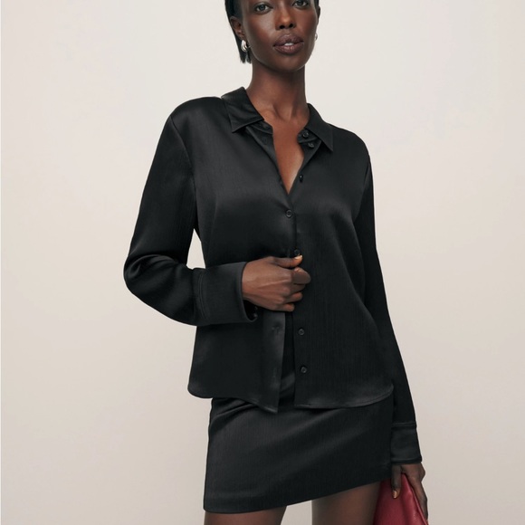 H&M Tops - Satin Effect Long Sleeve v-neck top